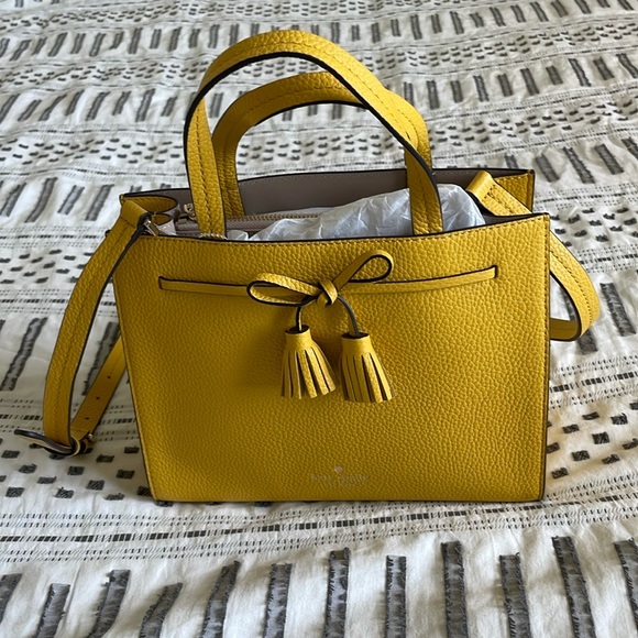 kate spade Handbags - Kate spade Hayes Small Satchel